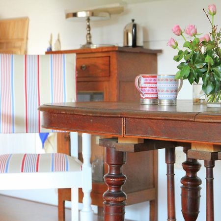 Cozy Cottage In Bergen With Terrace 外观 照片
